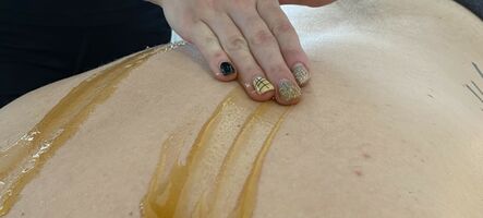 Medová detoxikační masáž